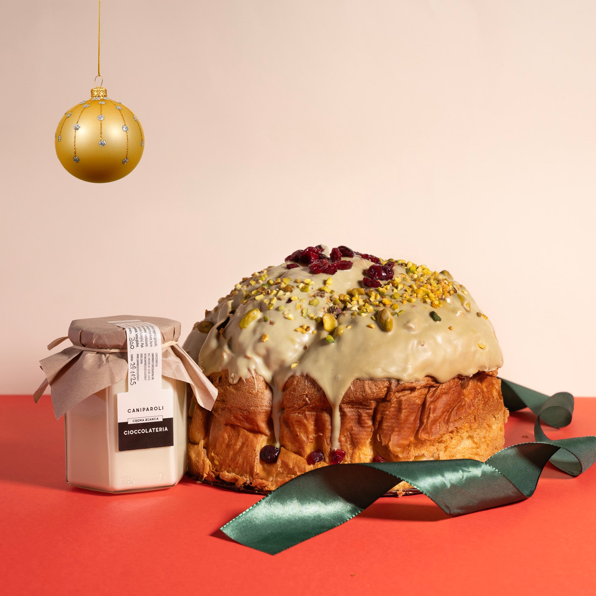 Panettone artigianale al pistacchio + crema al cioccolato bianco